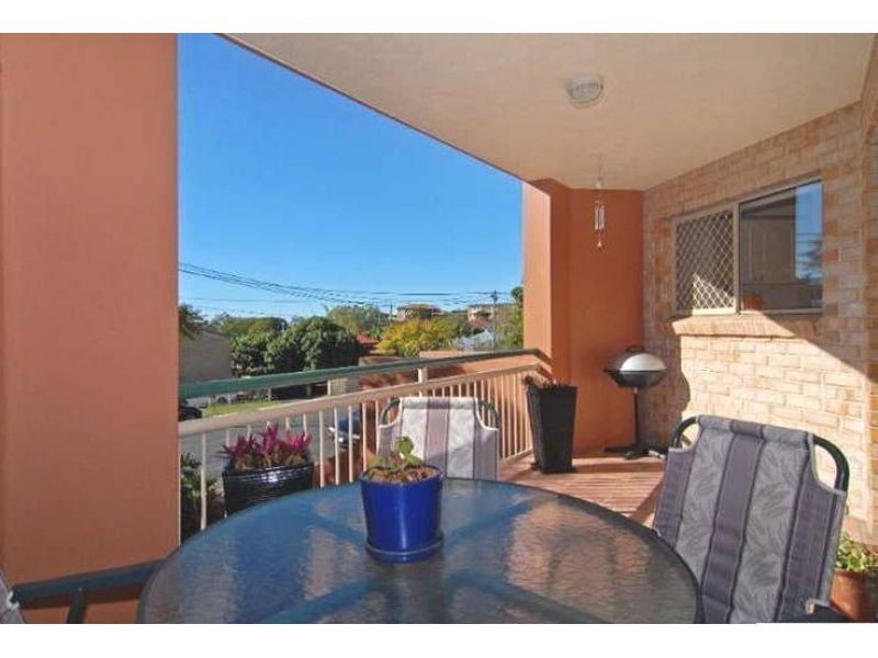 2/24 Terrace Street, Newmarket QLD 4051