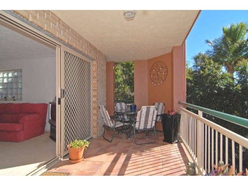 2/24 Terrace Street, Newmarket QLD 4051