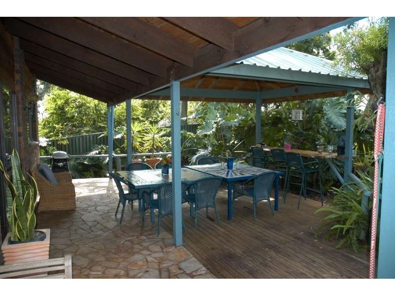 15 Ladds Ridge Road, Burleigh Heads QLD 4220