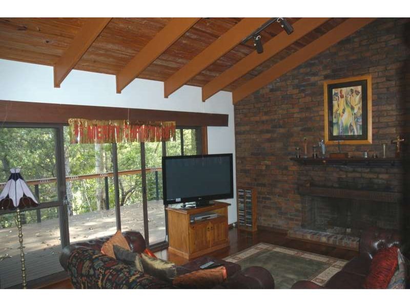 15 Ladds Ridge Road, Burleigh Heads QLD 4220