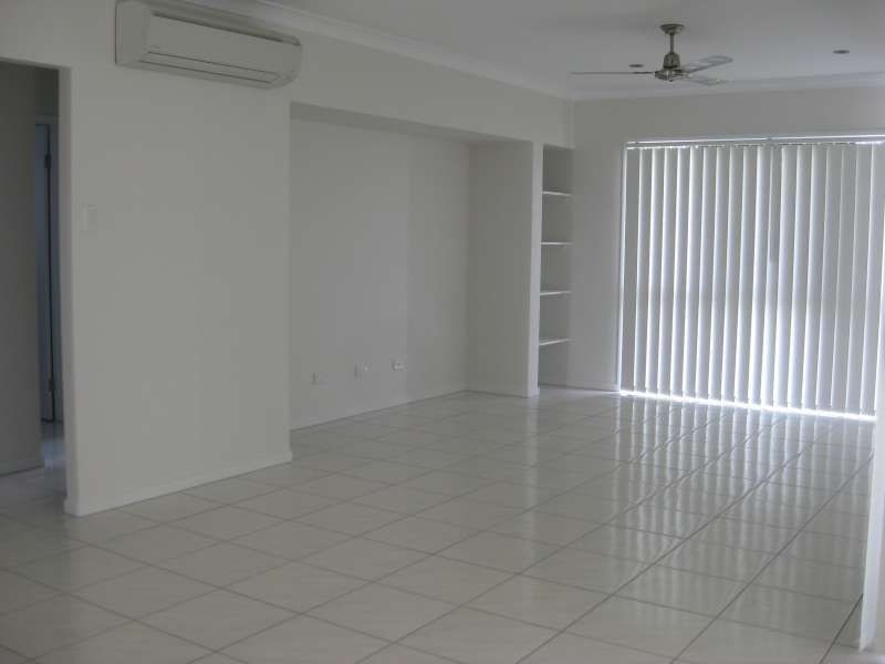 27 Merion Crescent, North Lakes QLD 4509