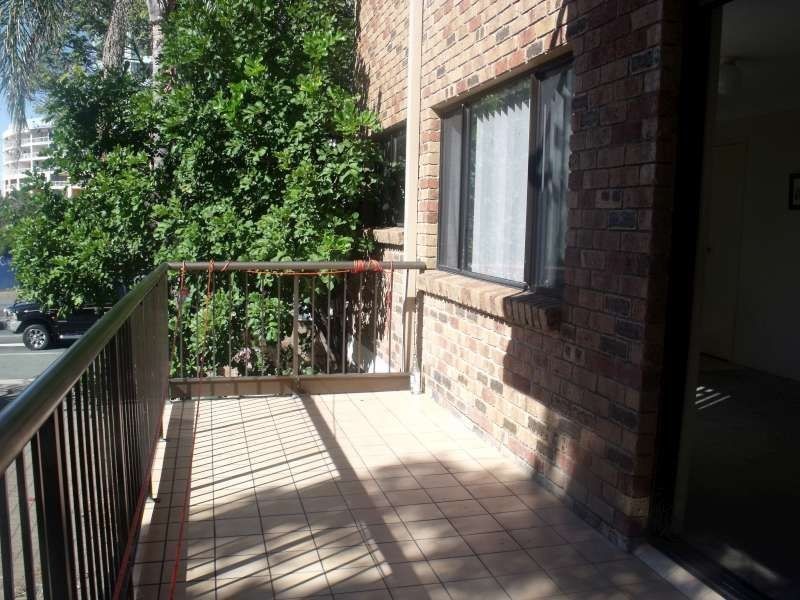 4/3 North Street, Southport QLD 4215