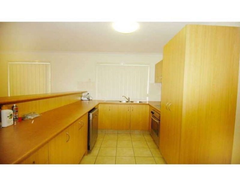 64 Tiger Drive, Arundel QLD 4214