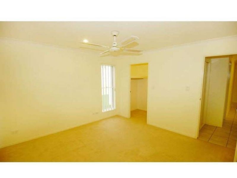 64 Tiger Drive, Arundel QLD 4214