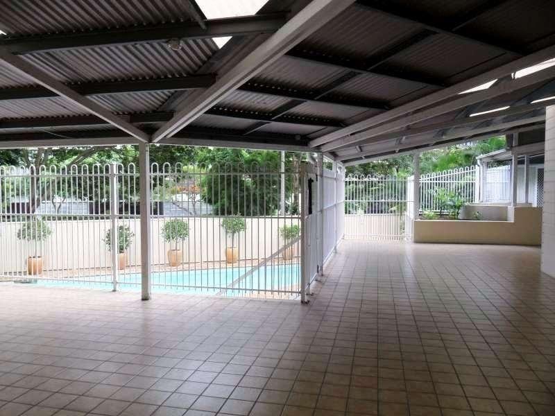 2/18 Patrick Lane, Toowong QLD 4066