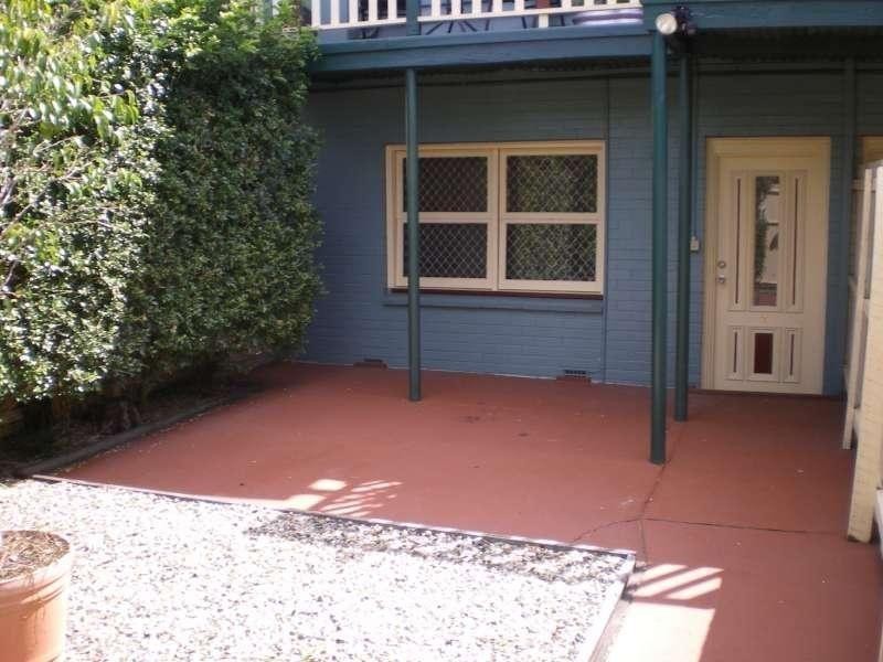 2/24 Shaw Road, Wooloowin QLD 4030