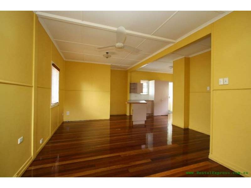 18 Agnes Street, Wynnum QLD 4178