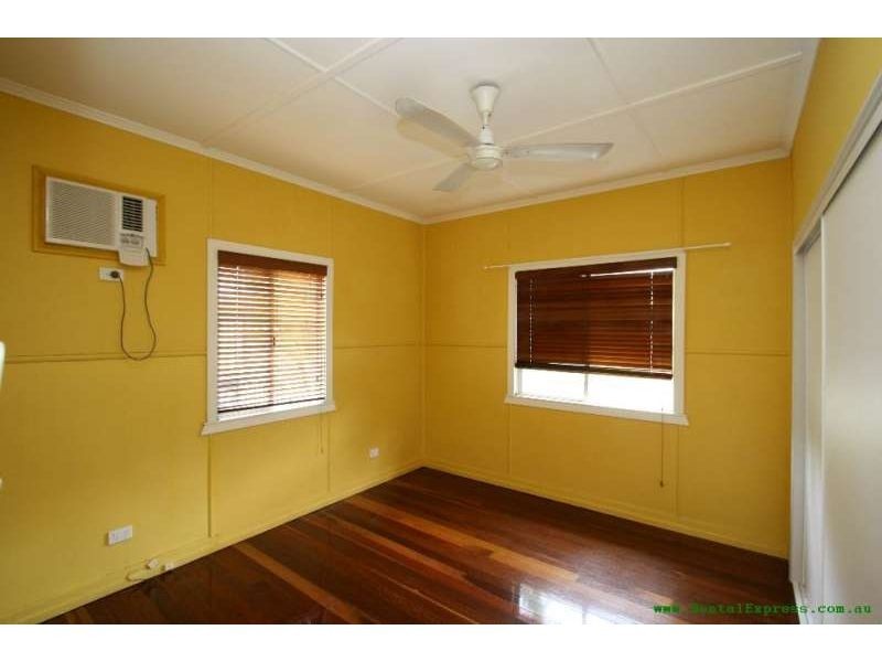 18 Agnes Street, Wynnum QLD 4178