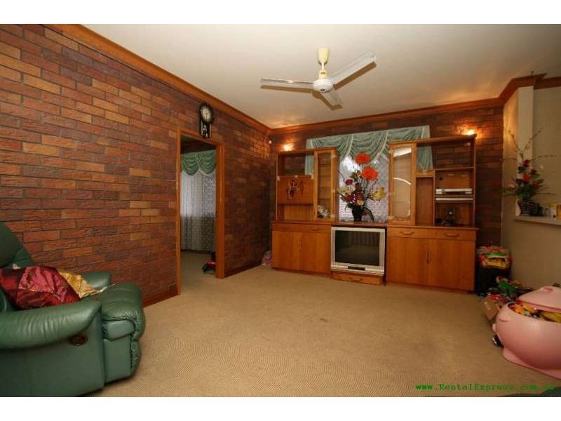 4 Firmiston Street, Carindale QLD 4152