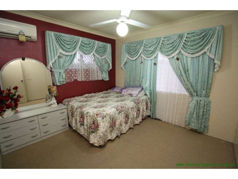 4 Firmiston Street, Carindale QLD 4152