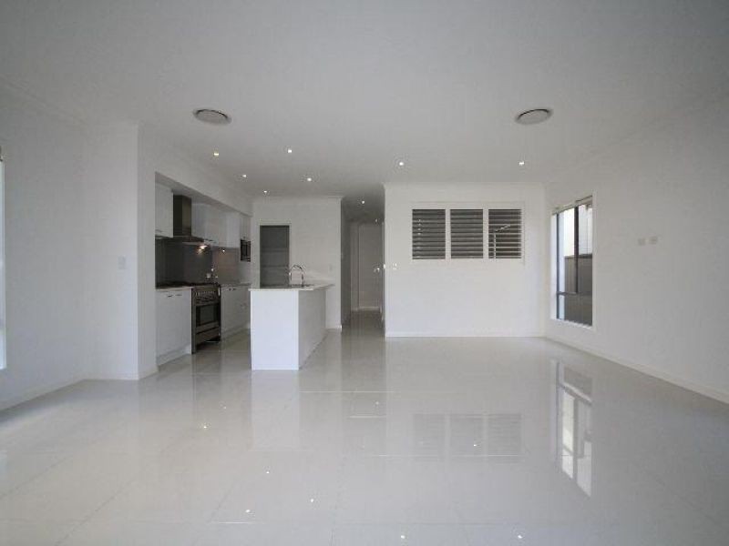 10 Wassell Street, Wynnum QLD 4178