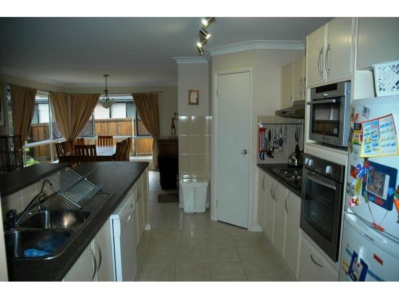 15 Michael David Drive, Warner QLD 4500