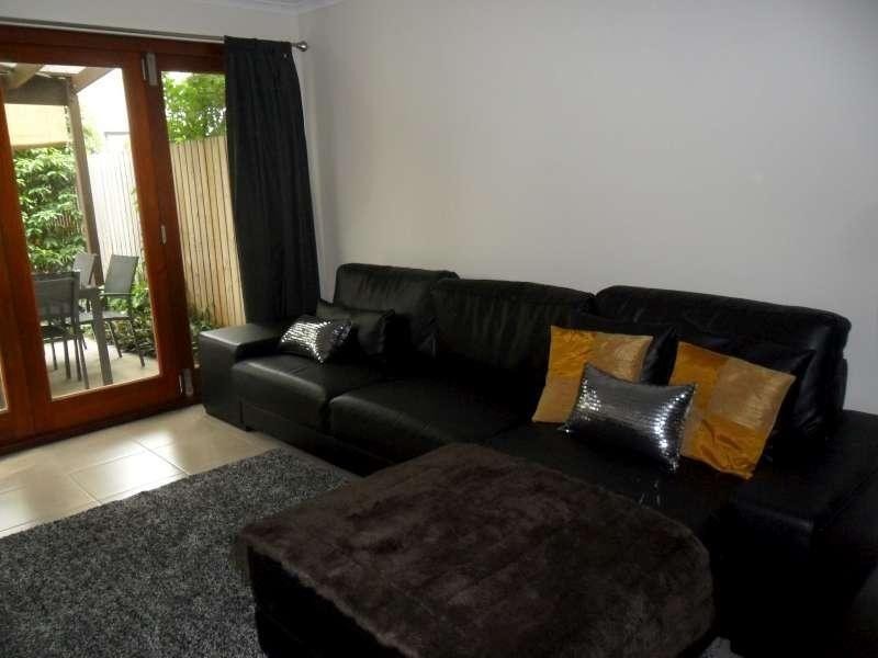 4/14 Emerald Street, Kedron QLD 4031