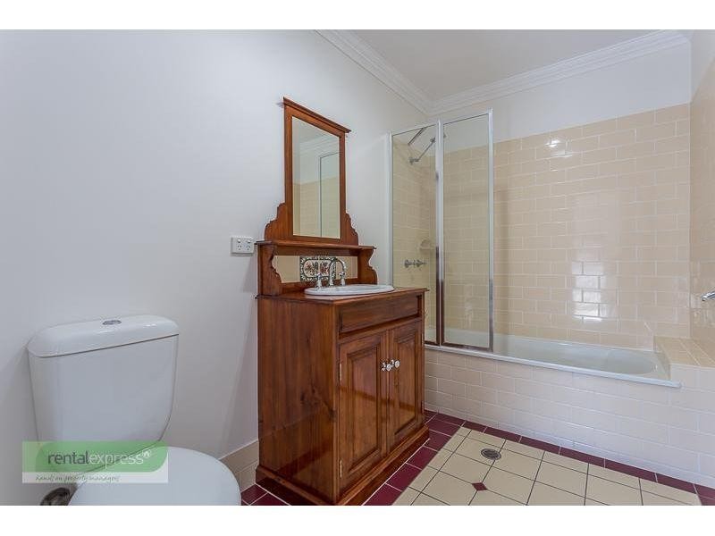 1/36 Farm Street, Newmarket QLD 4051