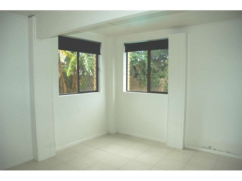 53 Blake Street, Southport QLD 4215