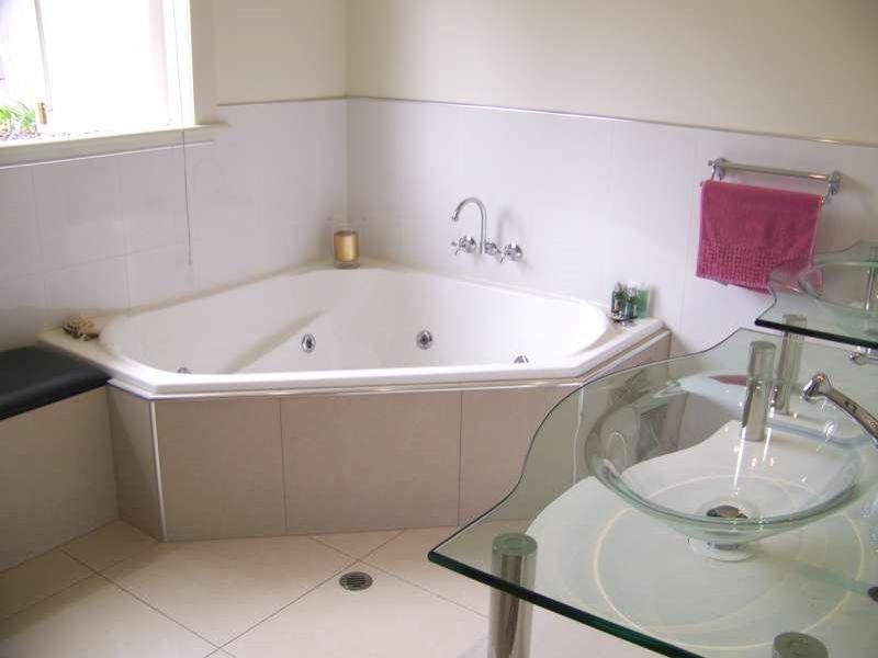 8 Lloyd Street, Alderley QLD 4051