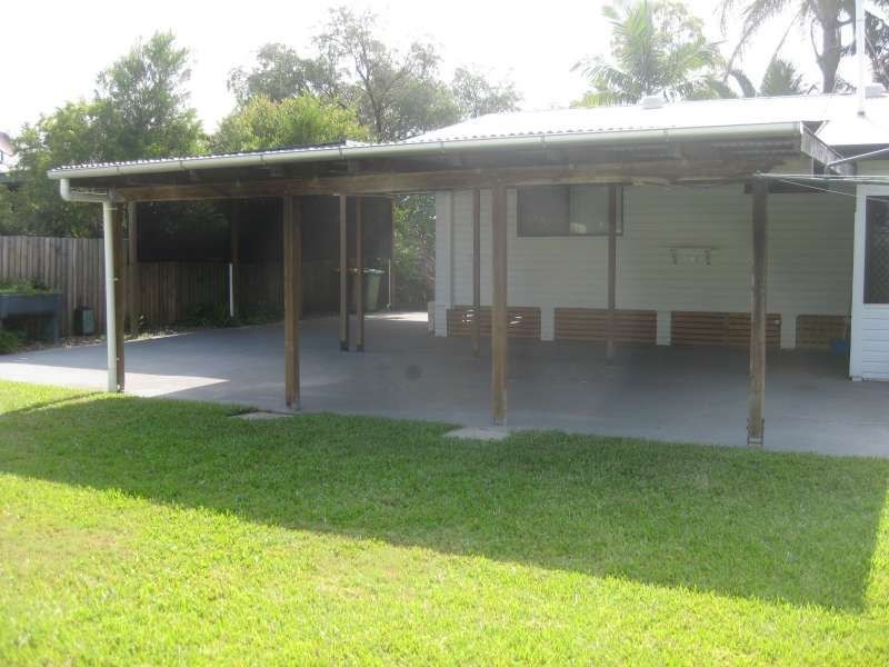 11 Bradman Street, Caboolture QLD 4510