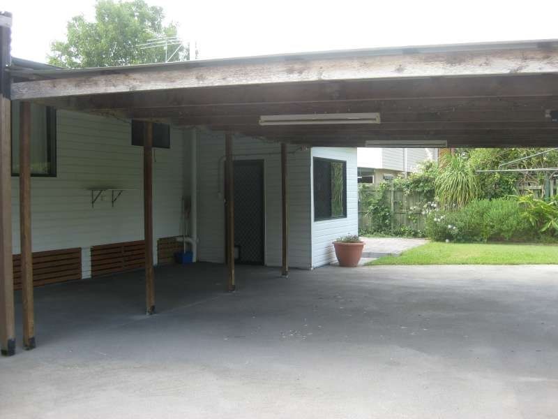 11 Bradman Street, Caboolture QLD 4510