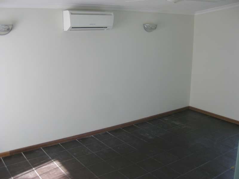 11 Bradman Street, Caboolture QLD 4510