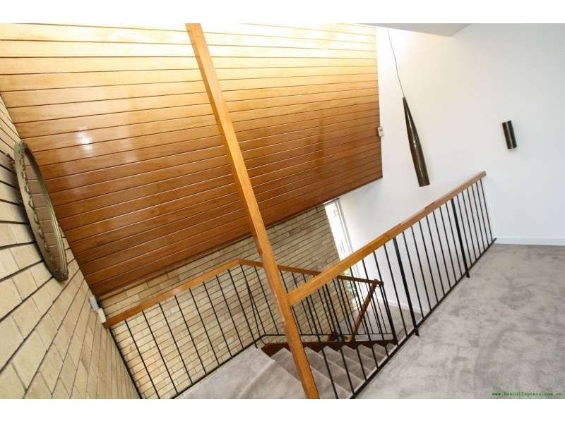 4 Benalla Street, Manly QLD 4179