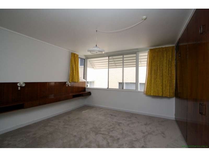 4 Benalla Street, Manly QLD 4179