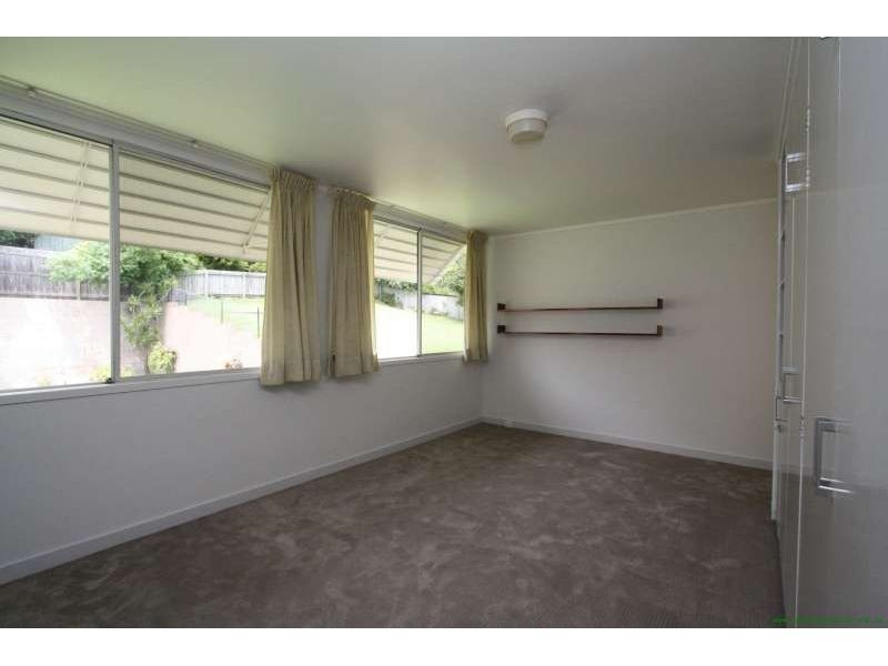 4 Benalla Street, Manly QLD 4179