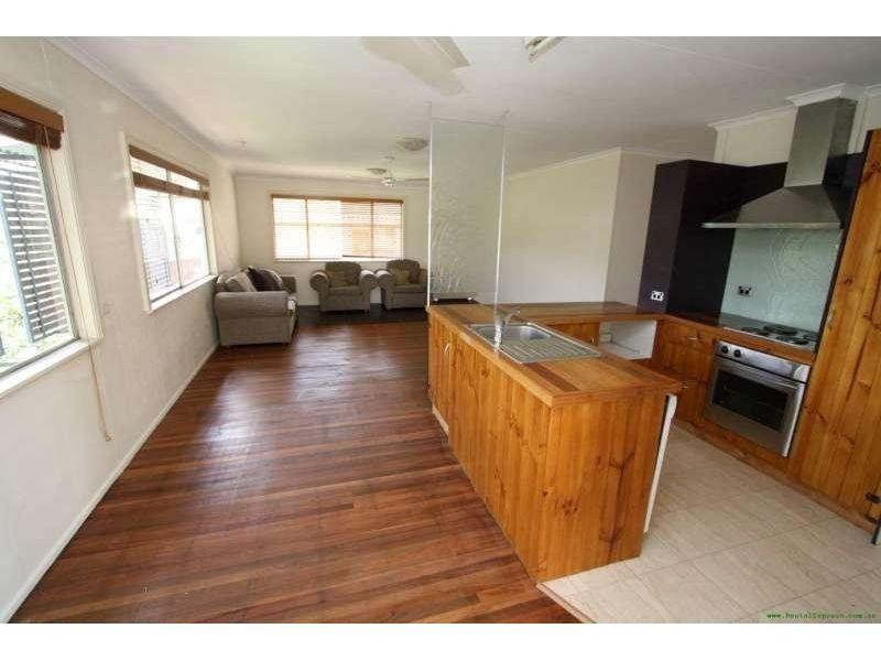 151 Creek Road, Upper Mount Gravatt QLD 4122