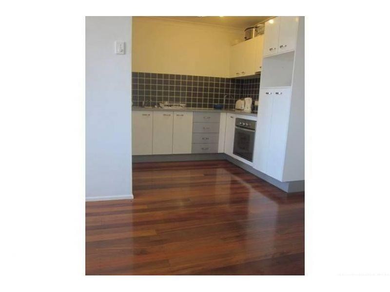 4/25 Reis Street, Woolloongabba QLD 4102