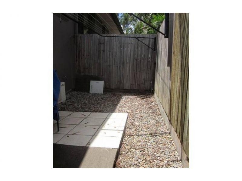 4/25 Reis Street, Woolloongabba QLD 4102