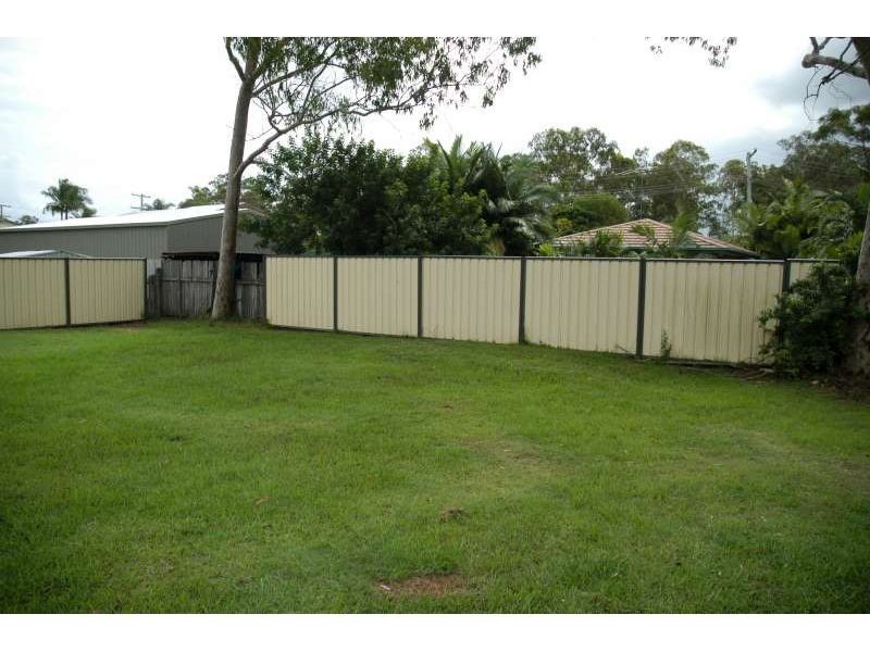 1 Dellamere Court, Eagleby QLD 4207