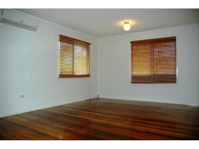 12 Lillipilli Drive, Southport QLD 4215