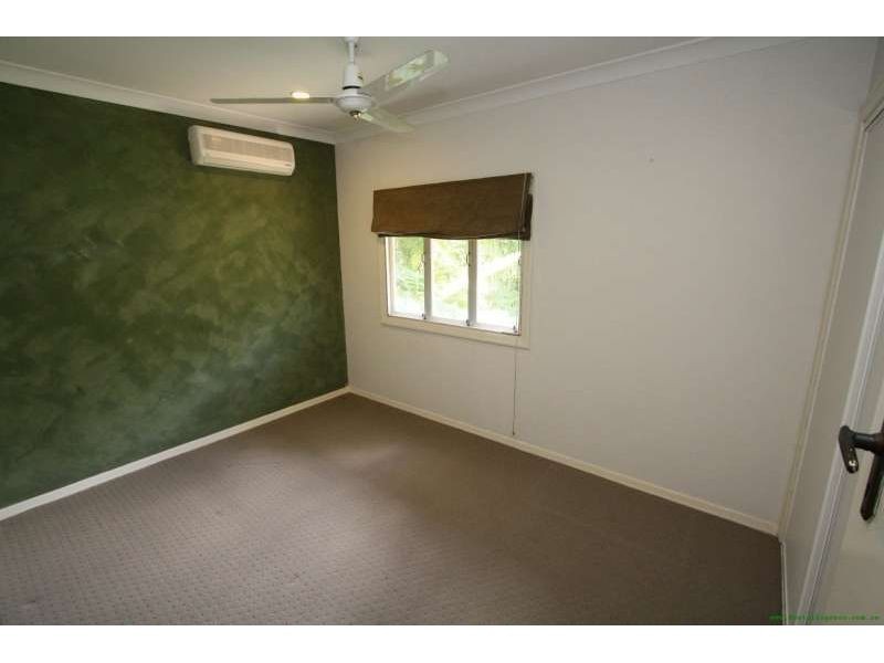 32 Abbotsleigh Street, Holland Park QLD 4121