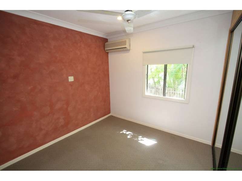 32 Abbotsleigh Street, Holland Park QLD 4121