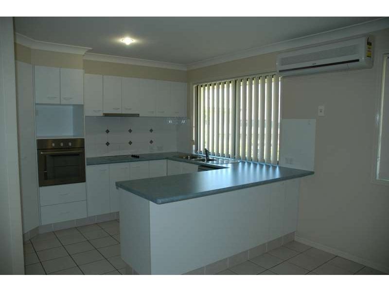 17 Maclagen Street, Ormeau QLD 4208