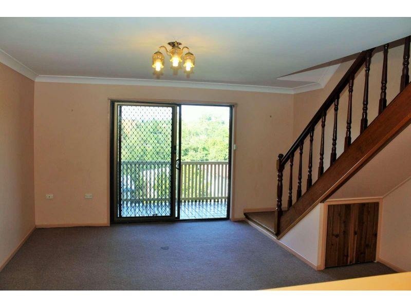 9/77 Warren Street, St Lucia QLD 4067