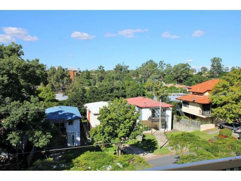 9/77 Warren Street, St Lucia QLD 4067