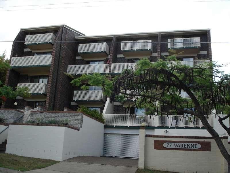 9/77 Warren Street, St Lucia QLD 4067