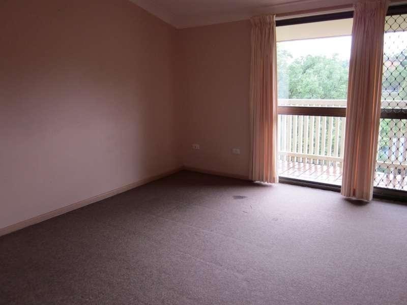 9/77 Warren Street, St Lucia QLD 4067