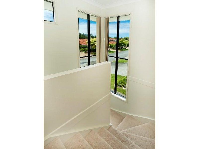91/19 Santa Barbara Road, Hope Island QLD 4212