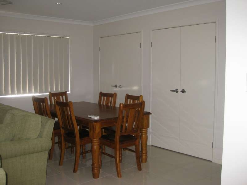 14 Gabrielle Court, Kallangur QLD 4503