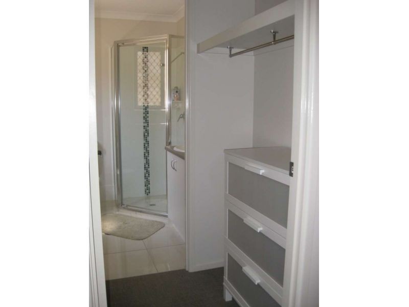 14 Gabrielle Court, Kallangur QLD 4503