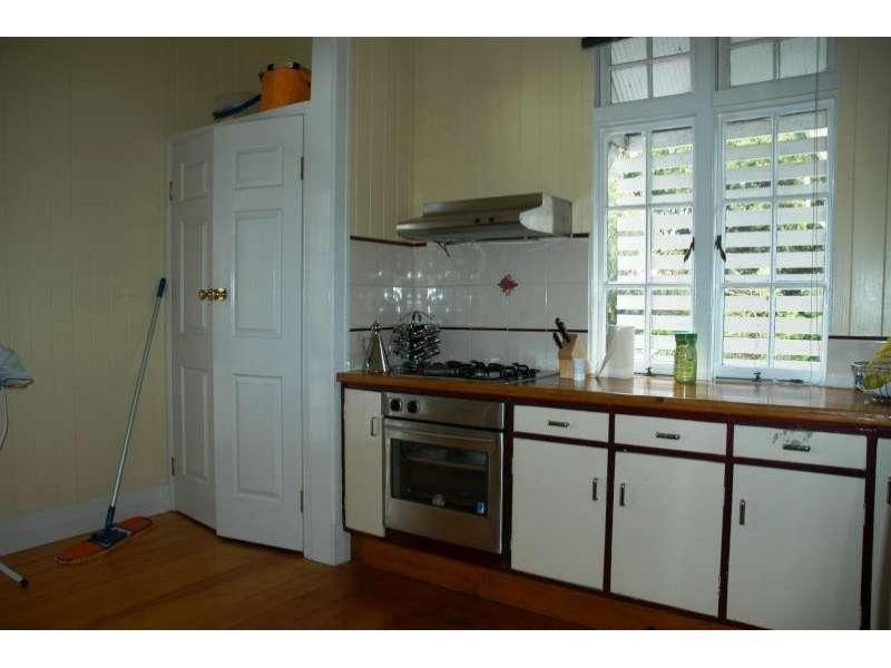 2/67 Grange Road, Grange QLD 4051