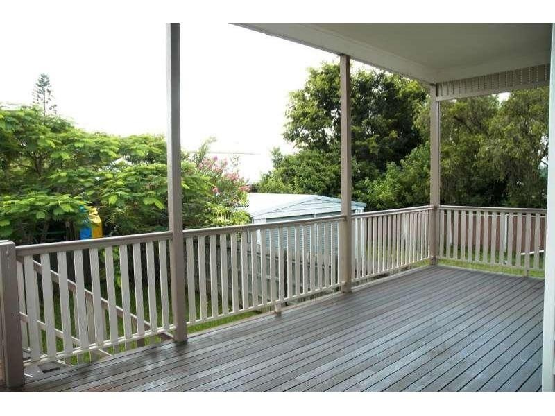 2/67 Grange Road, Grange QLD 4051