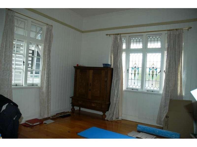 2/67 Grange Road, Grange QLD 4051