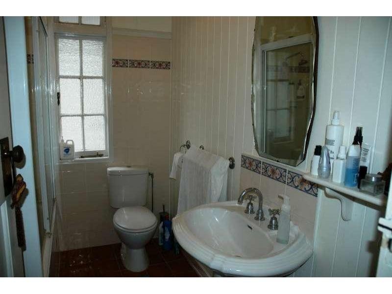 2/67 Grange Road, Grange QLD 4051