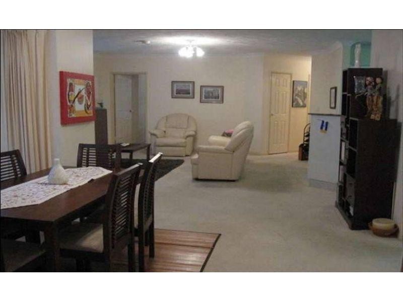 1/23 Pioneer Street, Toowong QLD 4066