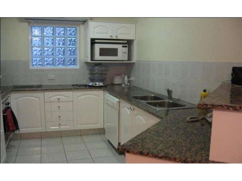 1/23 Pioneer Street, Toowong QLD 4066