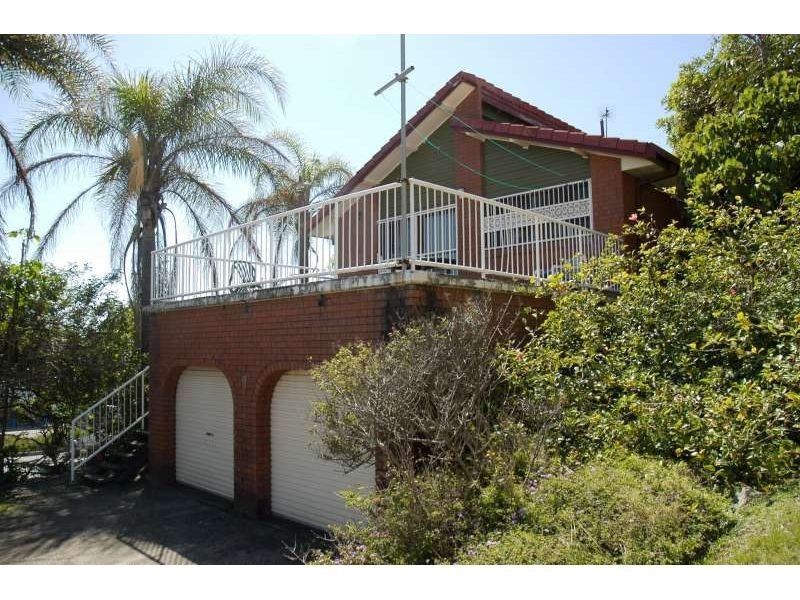 2/17 Kelly Avenue, Miami QLD 4220