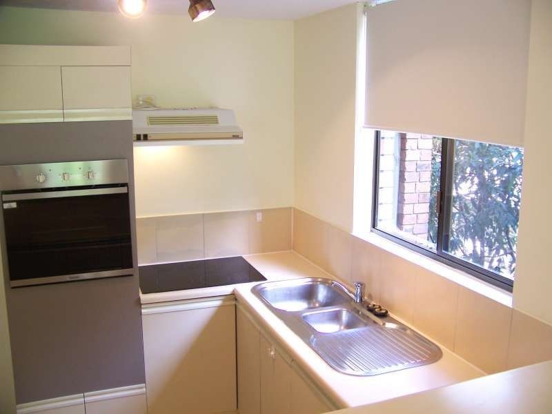 3/71 Macquarie Street, St Lucia QLD 4067