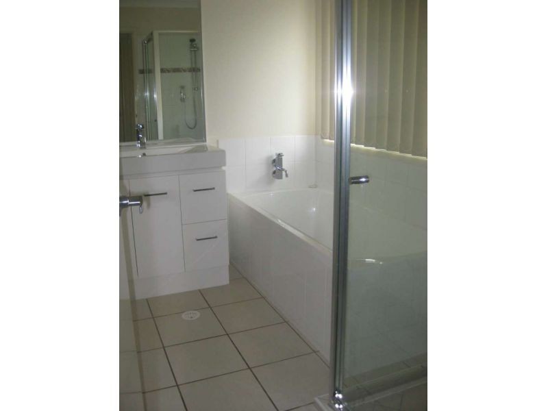 11, 51 Silkyoak Drive, Morayfield QLD 4506